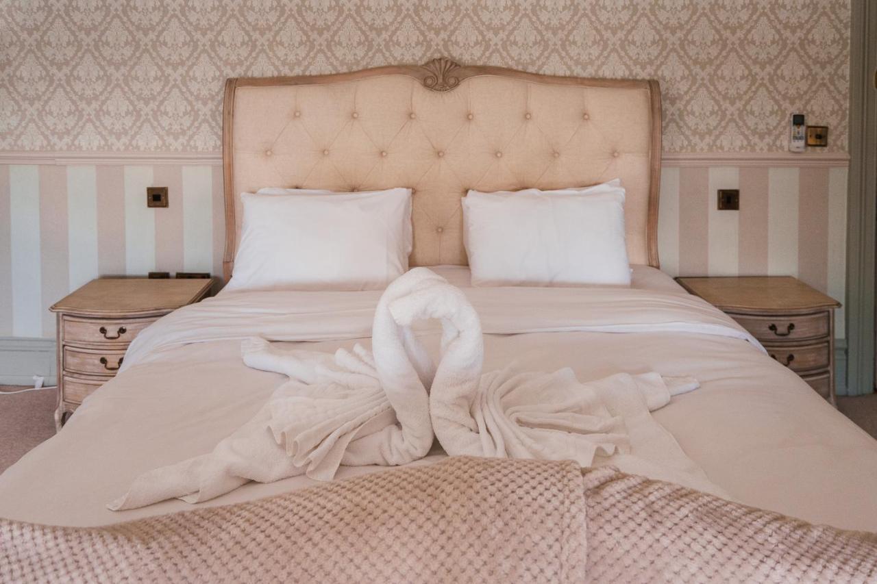 St Andrews Town Hotel ดรอยท์วิช ภายนอก รูปภาพ