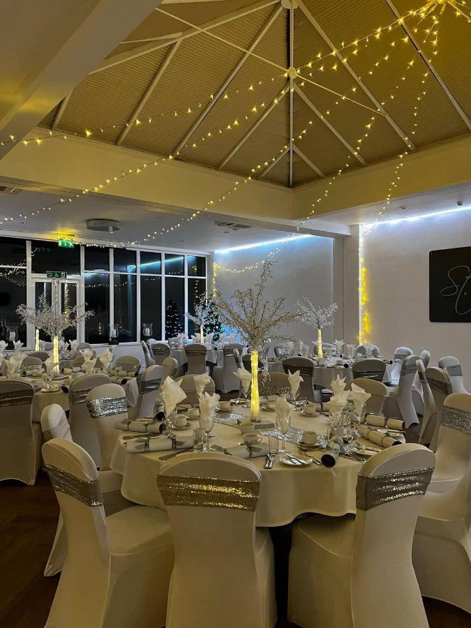 St Andrews Town Hotel ดรอยท์วิช ภายนอก รูปภาพ