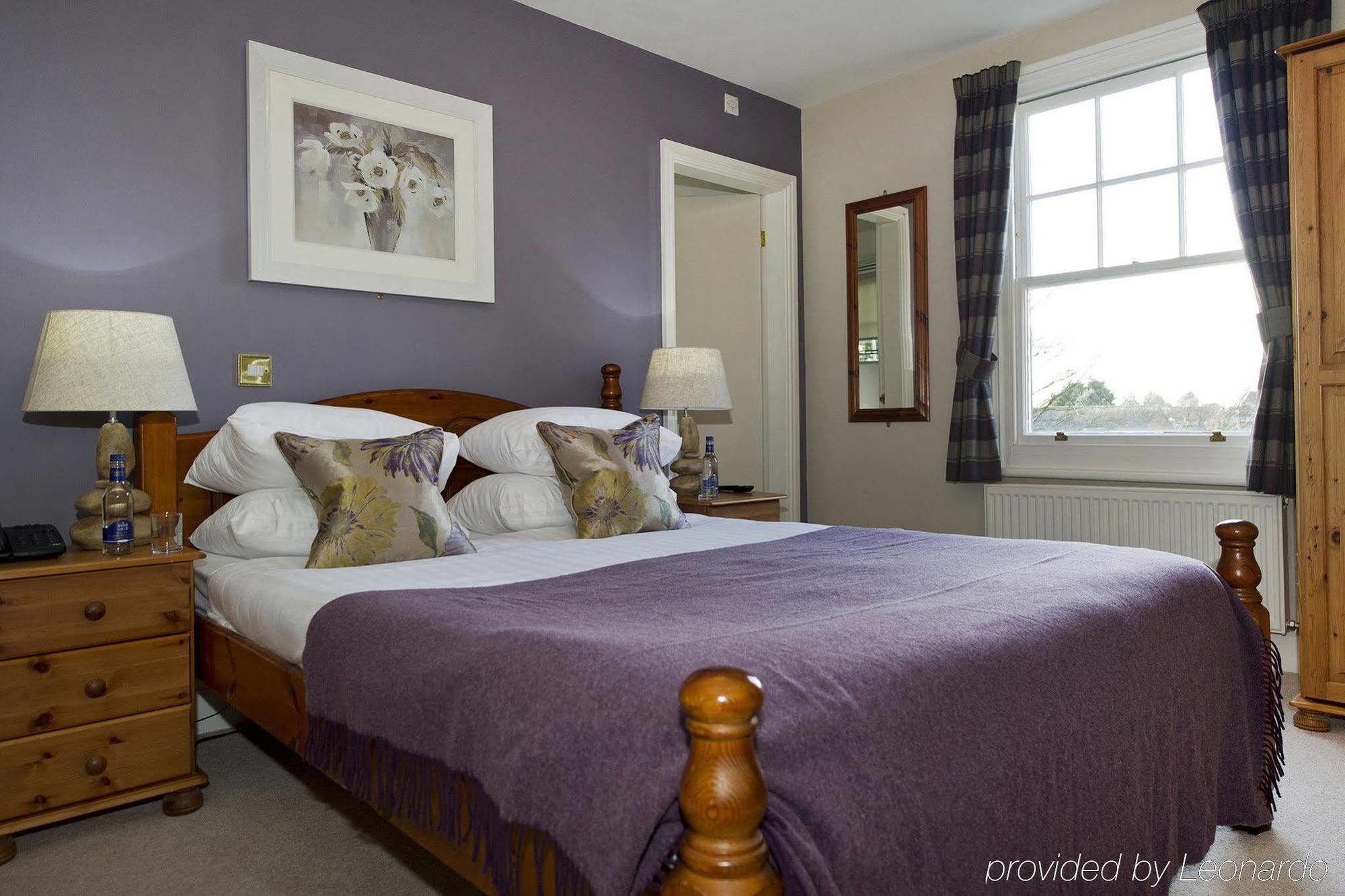 St Andrews Town Hotel ดรอยท์วิช ภายนอก รูปภาพ